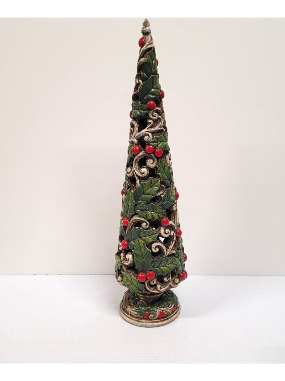 Christmas Tree Resin 18'' Holly Berries Cut Out  Scrolls 2012 Table Top Decor